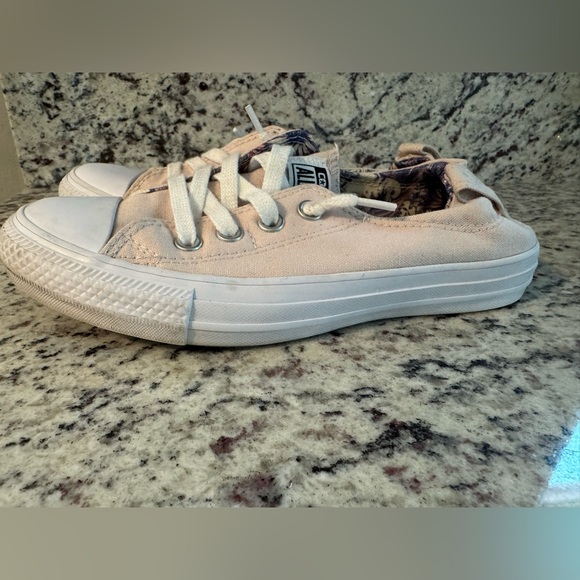 Woman’s shoreline converse all⭐️star size 7 pink excellent condition - Picture 7 of 10